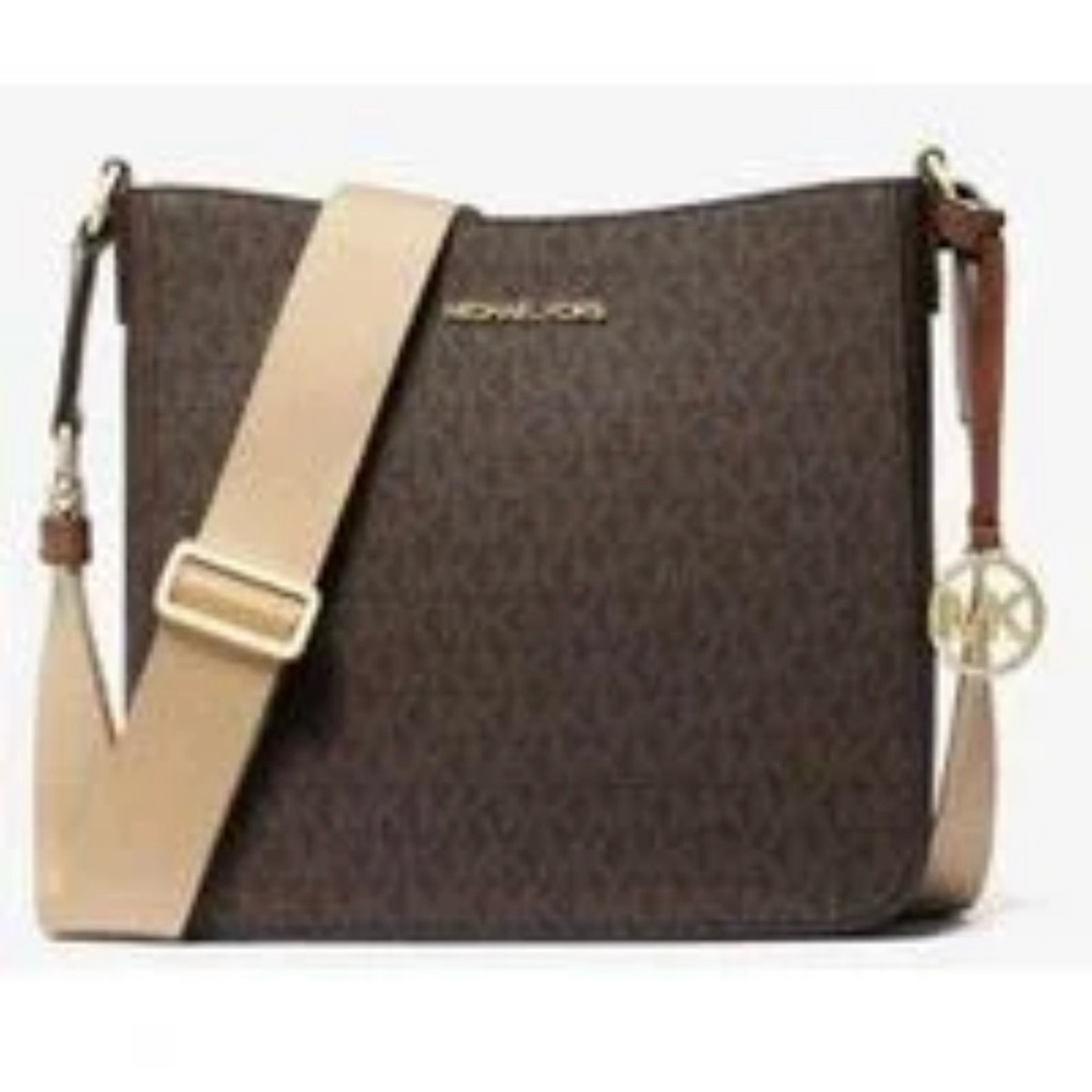 Michael Kors NWT Jet Set Logo bag